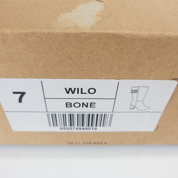 Journee Collection Wilo Boots Bone -7 - Picture 9 of 9